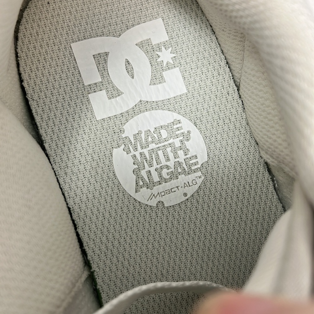 DC Shoe Striker skateboard shoes womens size US 11 NWT - Picture 7 of 9